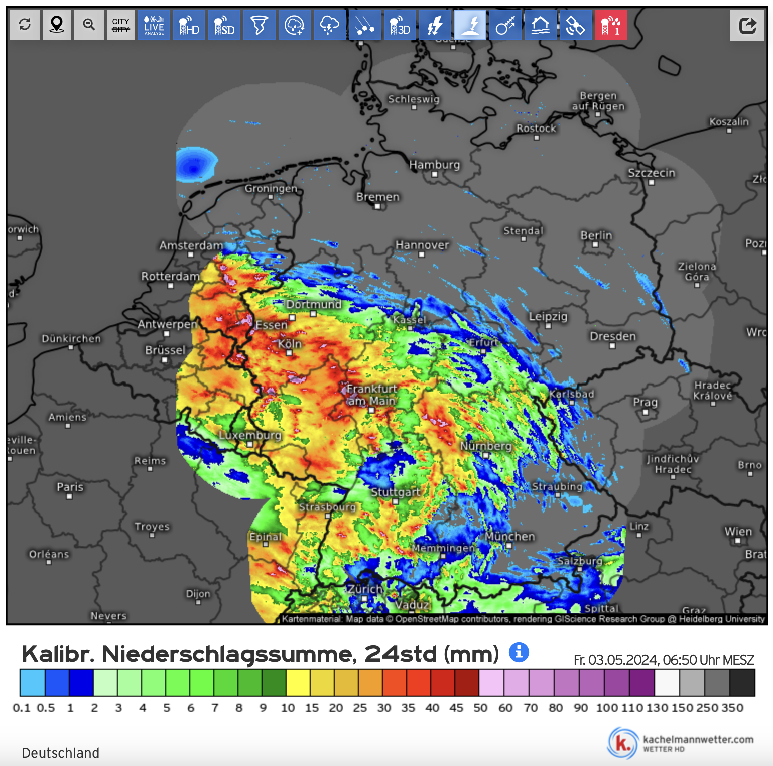 Neerslaghoeveelheden in de 24 uur tot vrijdagmorgen in Duitsland en de grensregio van België en Nederland.