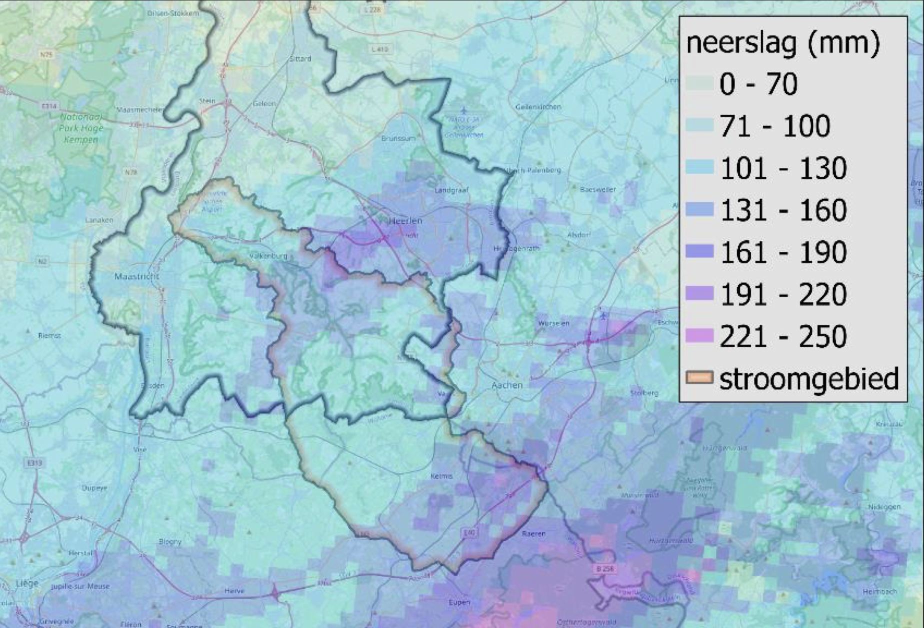 Neerslaghoeveelheden in Zuid Limburg en de regio daaromheen. Het stroomgebied van de Geul is gemarkeerd. Uit door het KNMI gecorrigeerde radar-data (Bron: Deltares)
